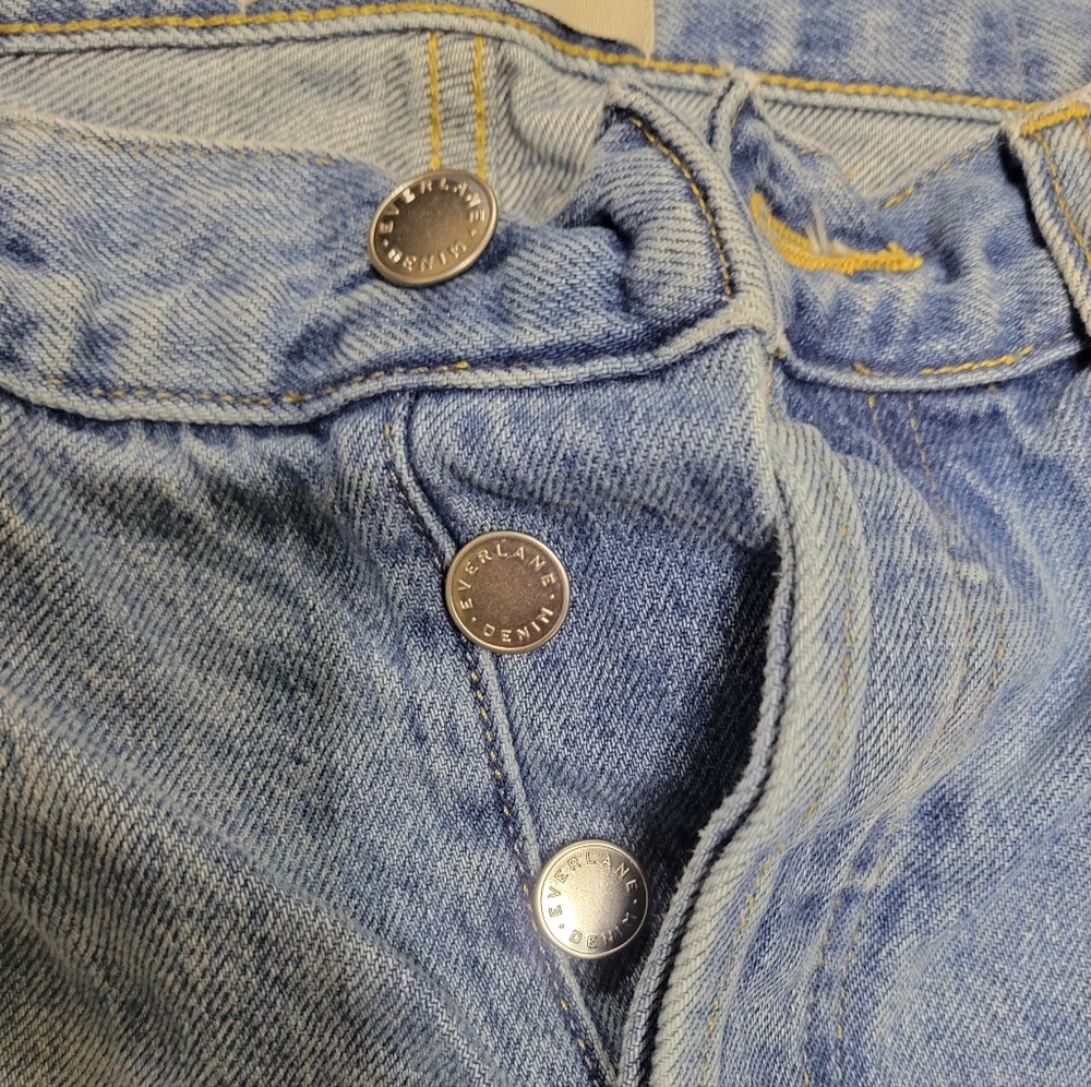 Everlane Relaxed Light Blue Jeans - Picture 6 of 6